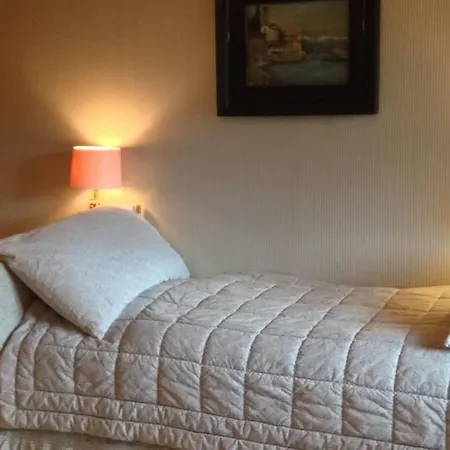 Hébergement de vacances 3 Bedroom Classic In By Smiling House