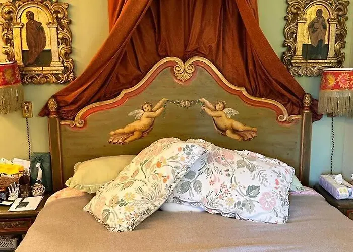 3 Bedroom Classic In By Smiling House Feriehus *