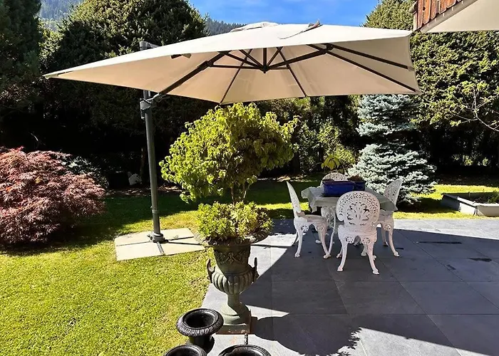 3 Bedroom Classic In By Smiling House Feriehus *