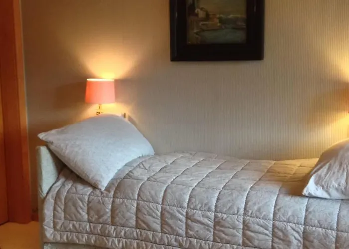 בית נופש 3 Bedroom Classic In By Smiling House