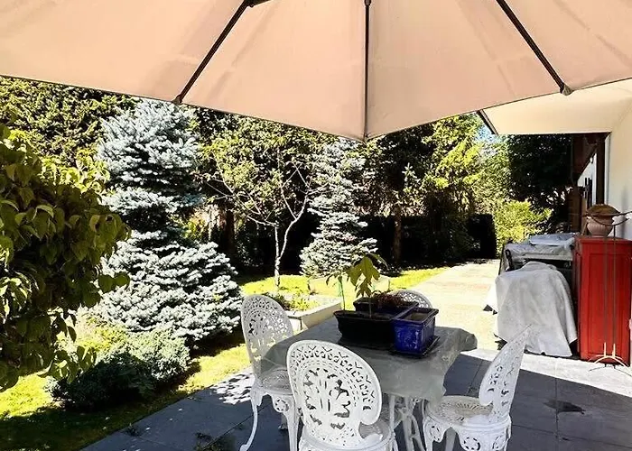 3 Bedroom Classic In By Smiling House בית נופש